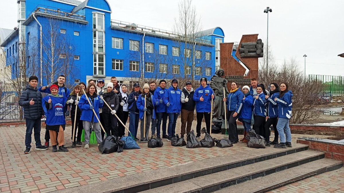    381 кубометр мусора собрали хантымансийцы во время городского субботника