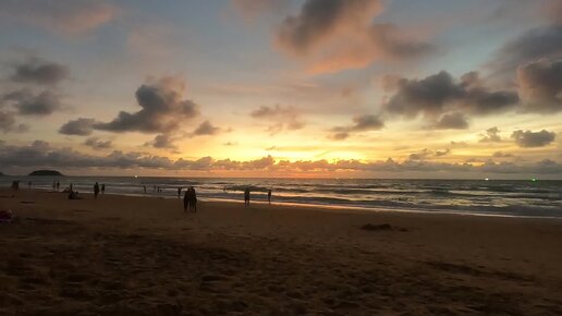 Обалденный Оранжевый закат. Пляж Карон. Волны на Пхукете. Погода на Пхукете
