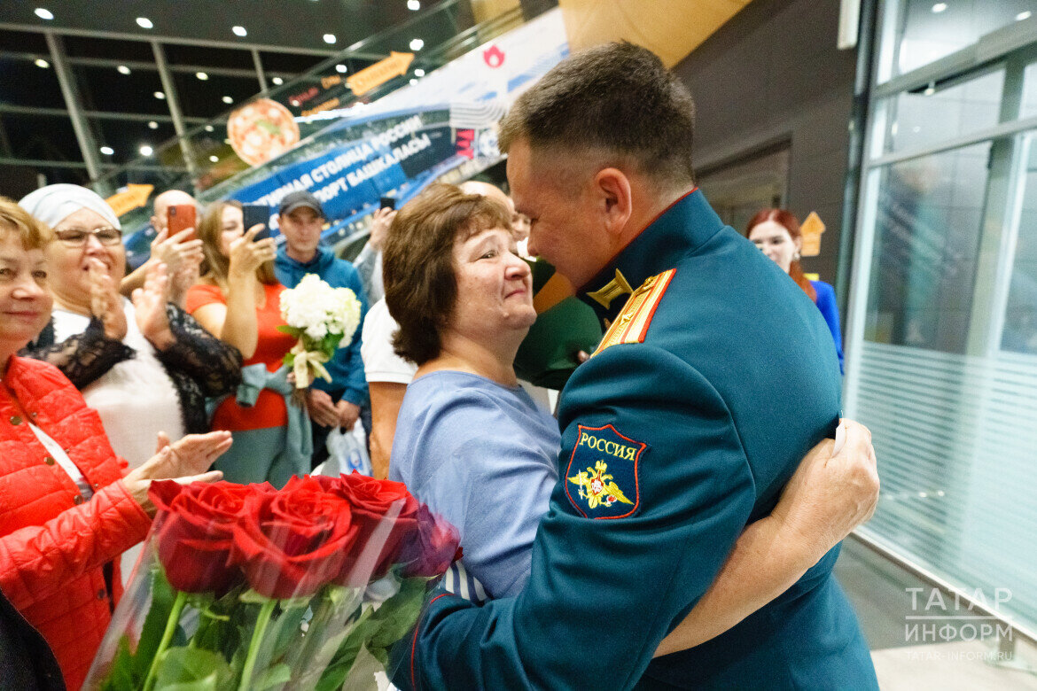 ​Материнскому сердцу, конечно же, непросто ждать сына с фронта. Фото: © Салават Камалетдинов / «Татар-информ»