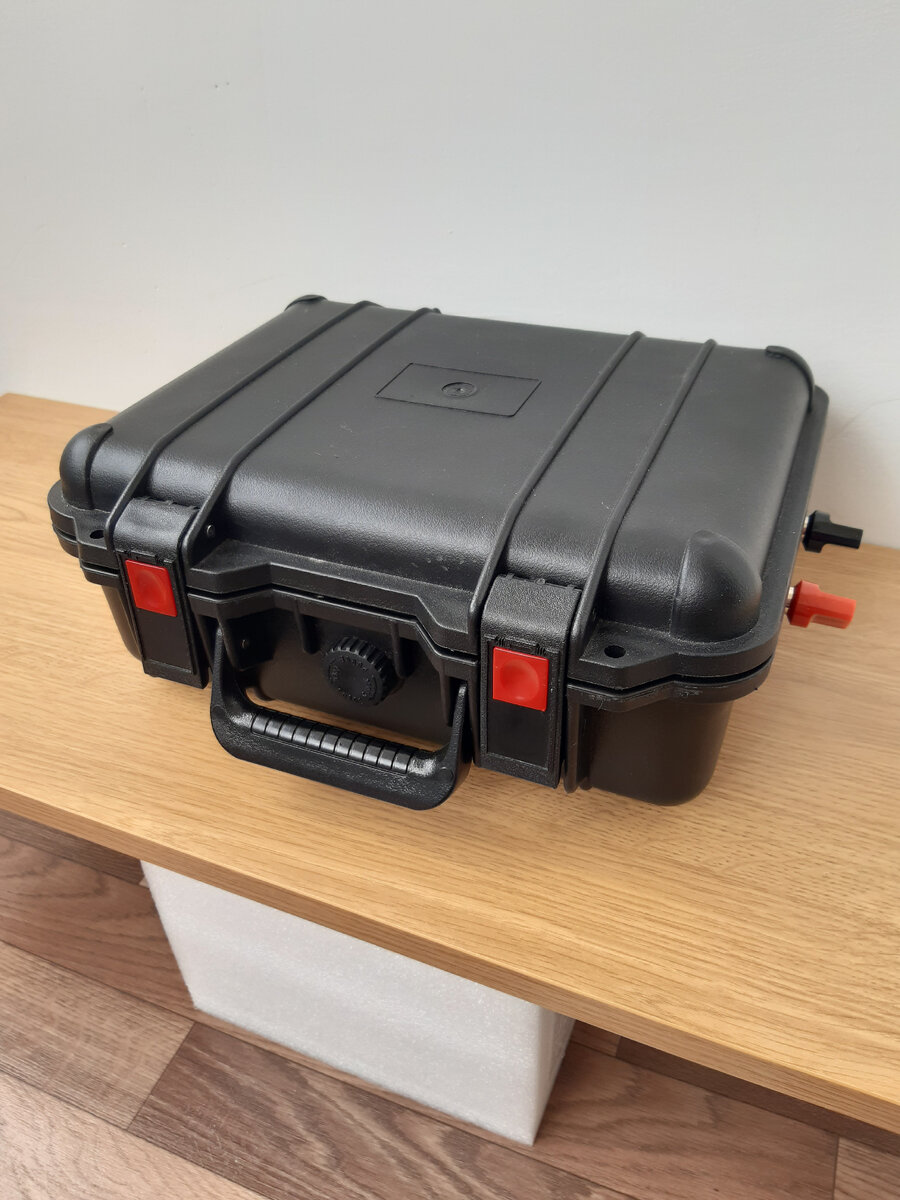 Очень прочный корпус