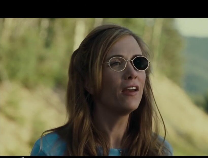 Примерно так кинематограф представляет себе верующих (кадр из фильма "Пол: Секретный материальчик")