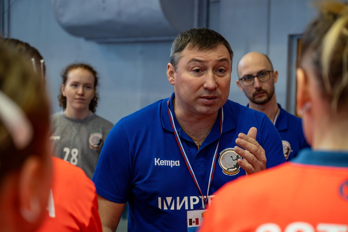 Евгений Зотин не стал тянуть с тайм-аутом, в ходе которого провёл серьёзную воспитательную работу