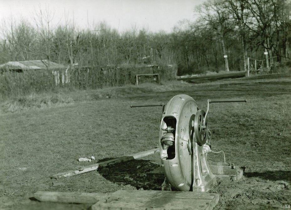 Французский центробежный бомбомет 1915 года