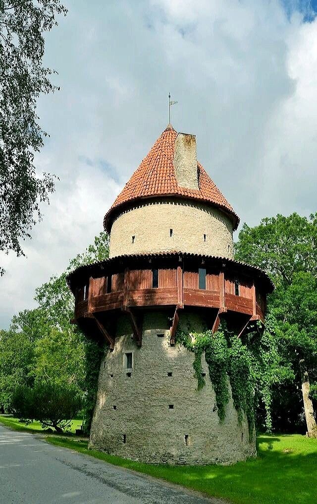 Источник изображения - https://i.pinimg.com/originals/5e/a4/7f/5ea47fffea5a805b77bfc8e9112615dc.jpg