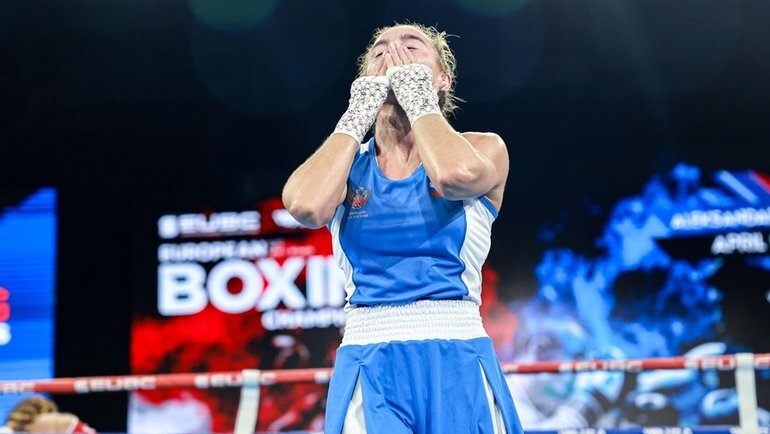    Юлия Чумгалакова после победы в финале чемпионата Европы по боксу.Федерация бокса России