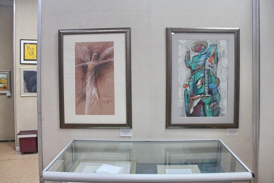    Всего экспонируется 79 авторских работ Андрей САВЕЛЬЕВ