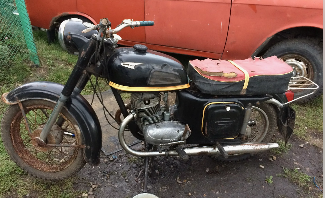 triptonkosti.ru. Фото с Яндекса. Постепенно мотоцикл превращается в "Точило".