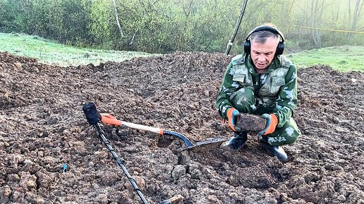 Нашел несколько тяжелых слитков. Остальные пока не смог достать.