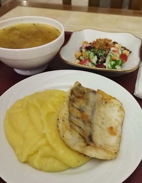 Трапезная при Храме, сумма обеда с компотом = 910 рублей