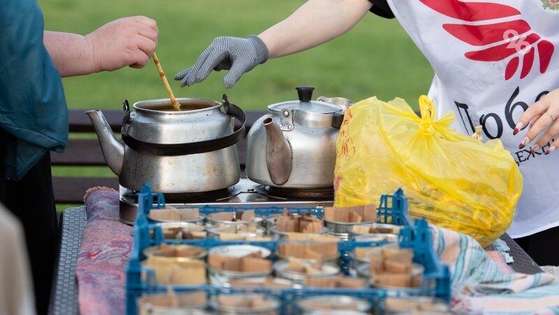    На площади Святого князя Владимира работало несколько площадок с мастер-классами Фото: Валерия Алтухова / / ИА «Победа26»