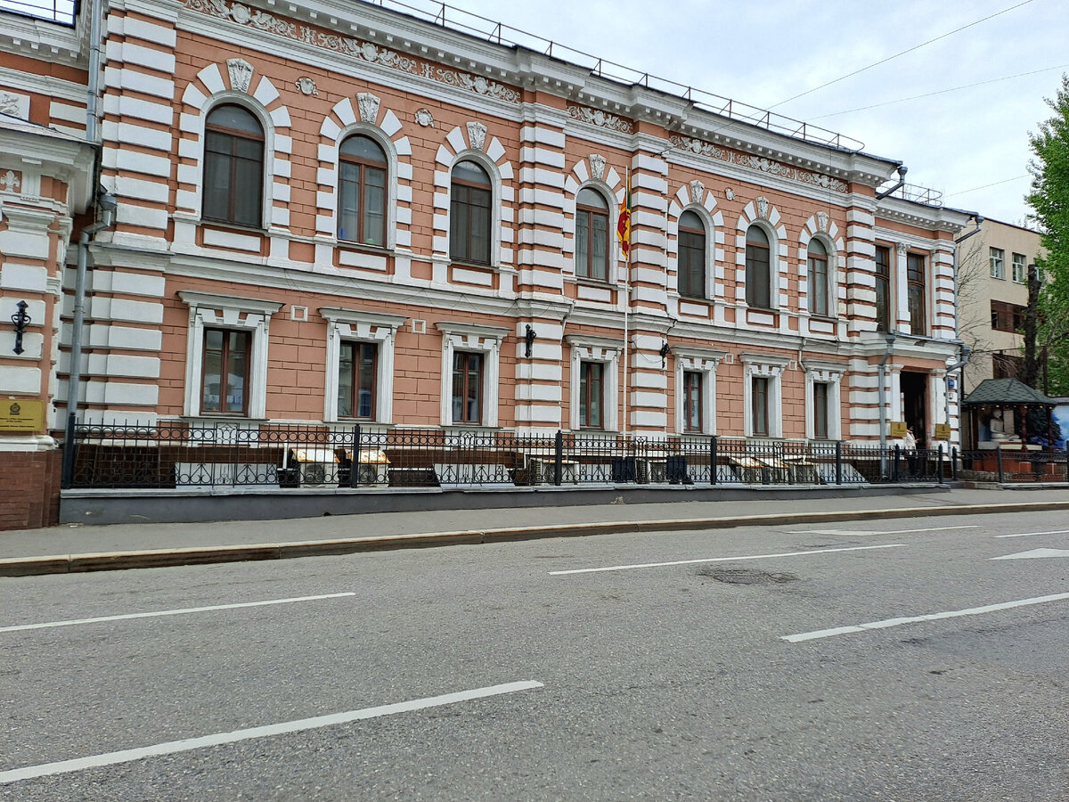 Посольство Шри-Ланки по пути на Гиляровского встретила.