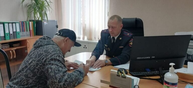    В Оренбуржье пострадавшим от паводка восстановят документы и в праздничные майские дни Марина Шарт