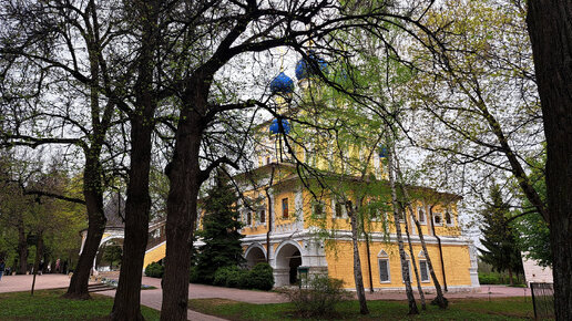Прогулка по территории музея-заповедника «Коломенское» в Москве