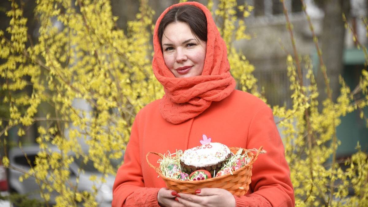    Москвичка Марина Шаверина готовит куличи сама / Фото: Пелагия Замятина / Вечерняя Москва