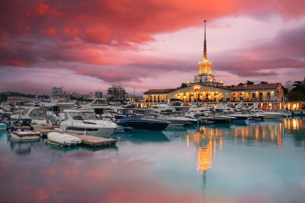    Морской порт Сочи. Фото: Shutterstock.com