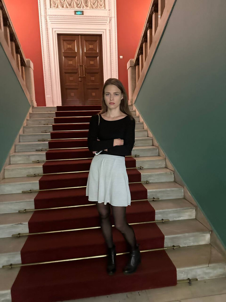 Если вы спросите, на кого похожа героиня внешне, то на мою старшую дочь. А по характеру – сборная солянка.