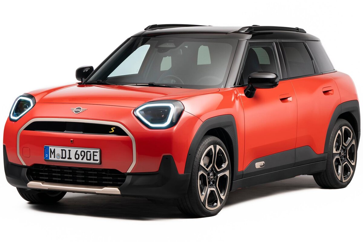 Комплектации: