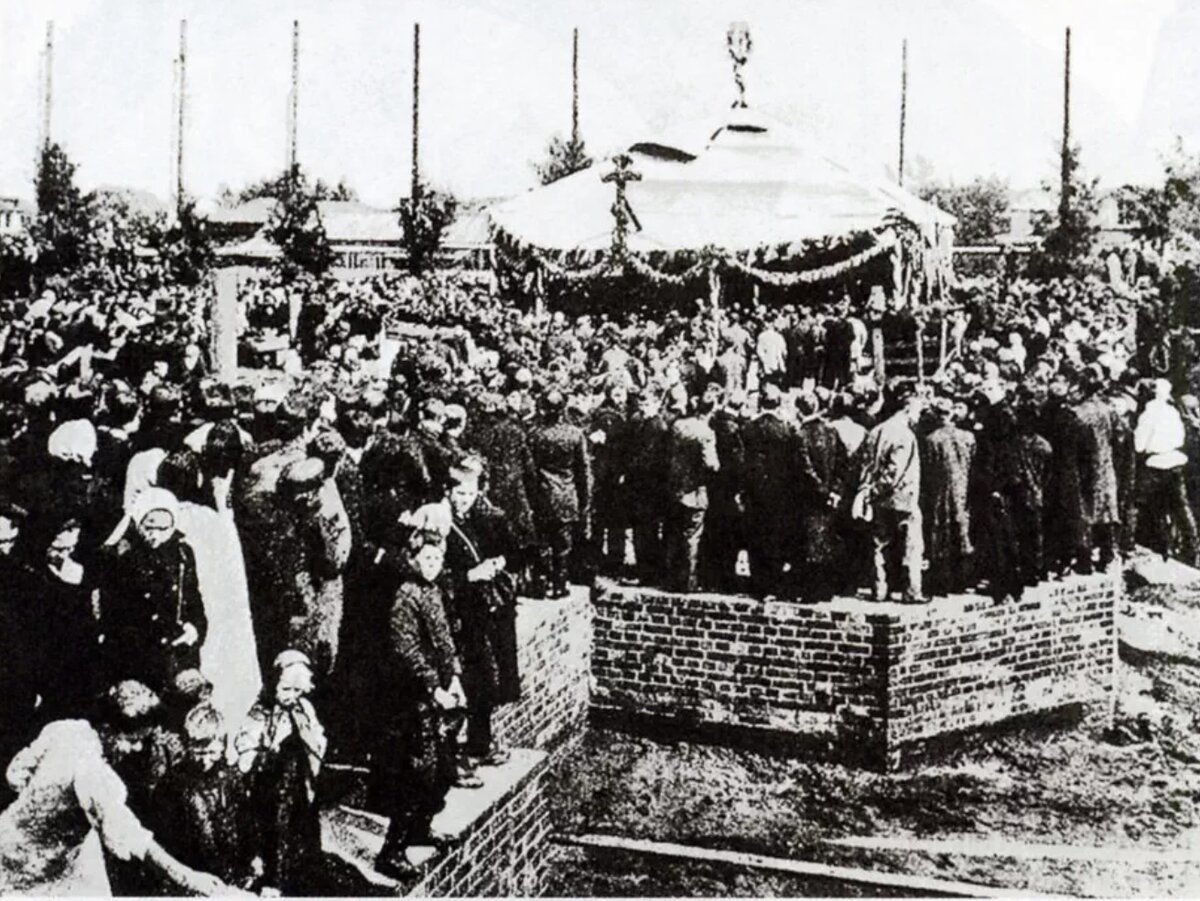 Закладка церкви Димитрия Солунского на Благуше. Фотография 1908 г.