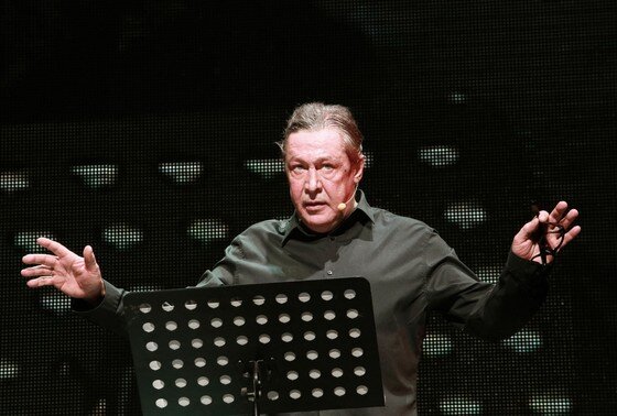    Михаил Ефремов