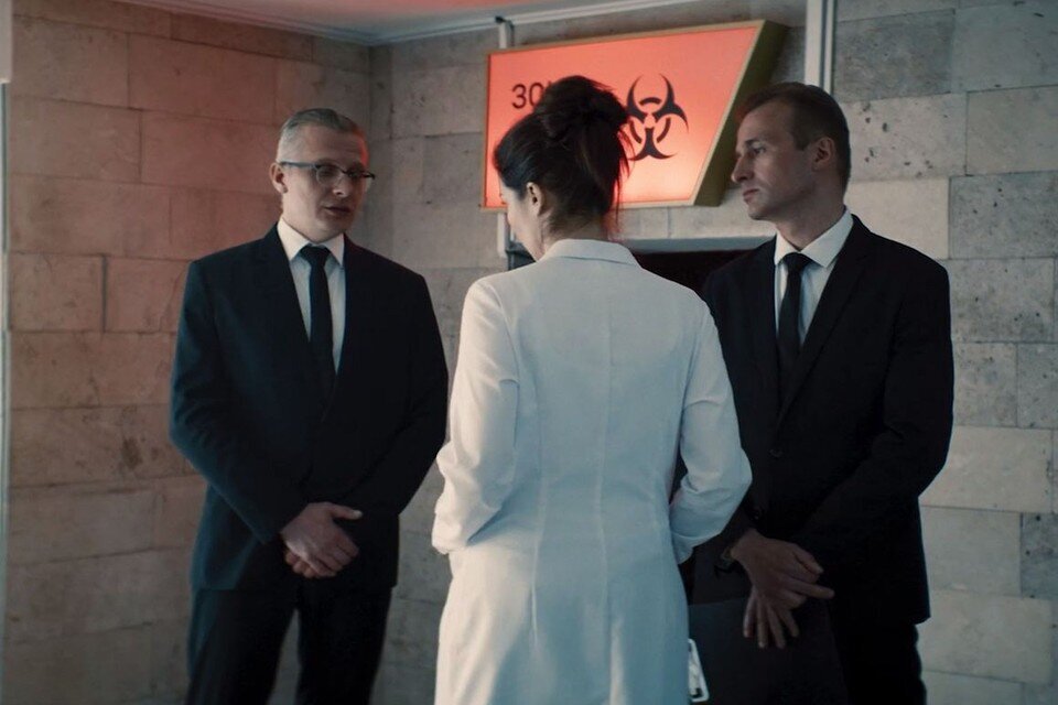 2024 год. 10 серий по 40 минут. 

КиноПоиск: 6.3. KinoOrel - 63/100. Драма, триллер. 

Режиссёр: Сергей Пикалов. 

В ролях: Марина Александрова, Сергей Марин, Евгений Мундум, Наталья Рогожкина. 

