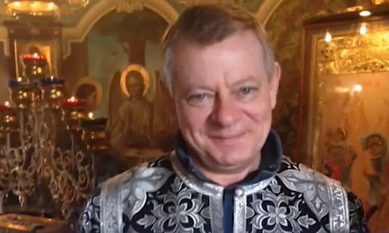 — Мы - артисты, наше место - в буфете. Да, выпивал, любил компании, но жена помогла остановиться, — рассказывал артист о сложном периоде в жизни.-7