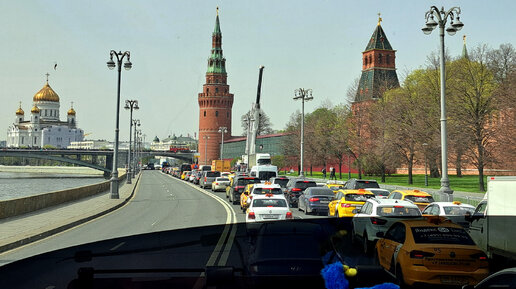 Автобусная экскурсия по Москве в преддверии майских праздников