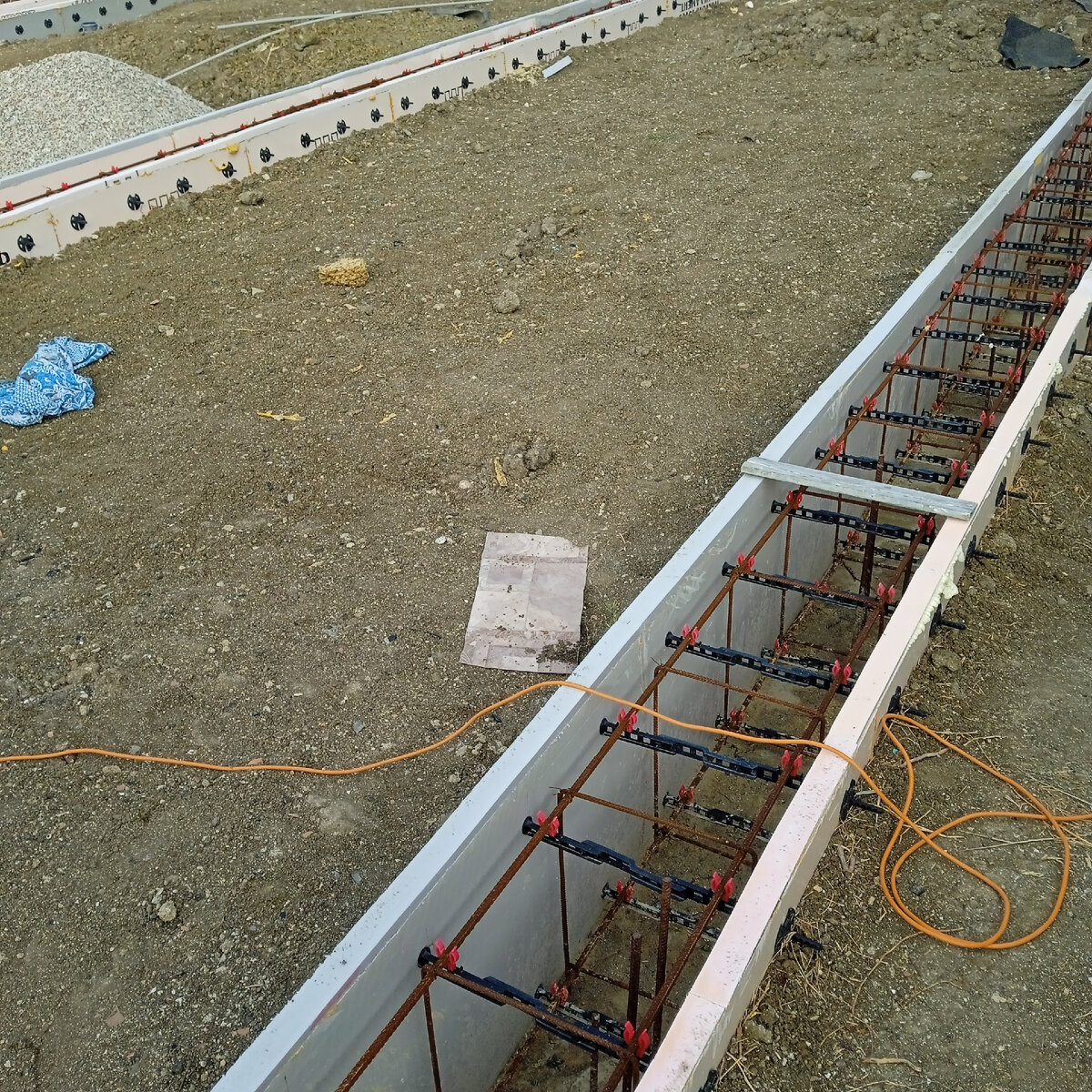 Нужного количества Пеноплекс не оказалось пришлось применять Технониколь карбон