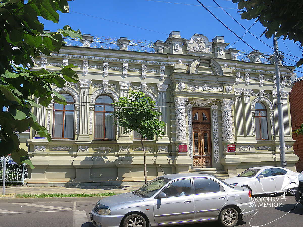 На улицах Краснодара / листаем фото