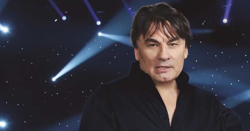Александр Серов