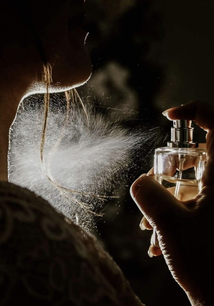 У человека имеется около 400 обонятельных рецепторов, распознающих различные запахи