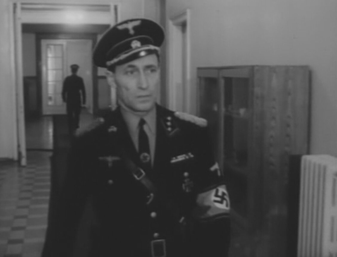 Немецкий "майор" Вайсс. Кадр из сериала
