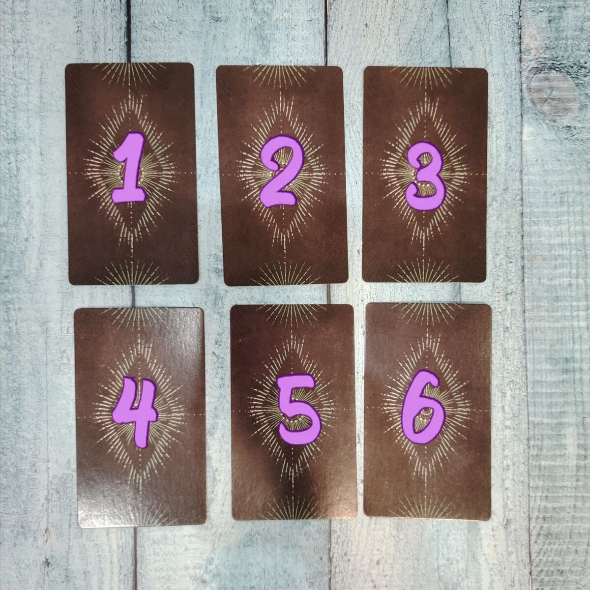 Бесплатный расклад на выбор карты 