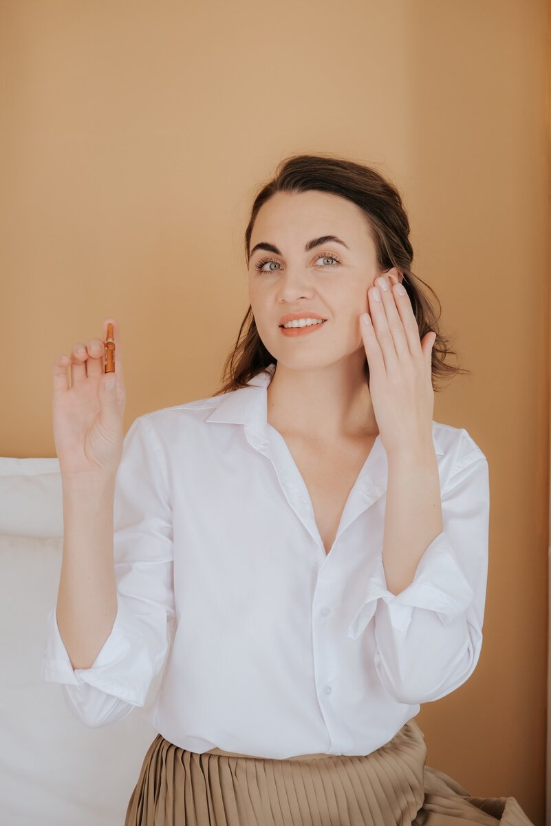 Это я - Настасия Малахит )) Мне 36 лет, и я - эксперт в области экологичной космецевтики