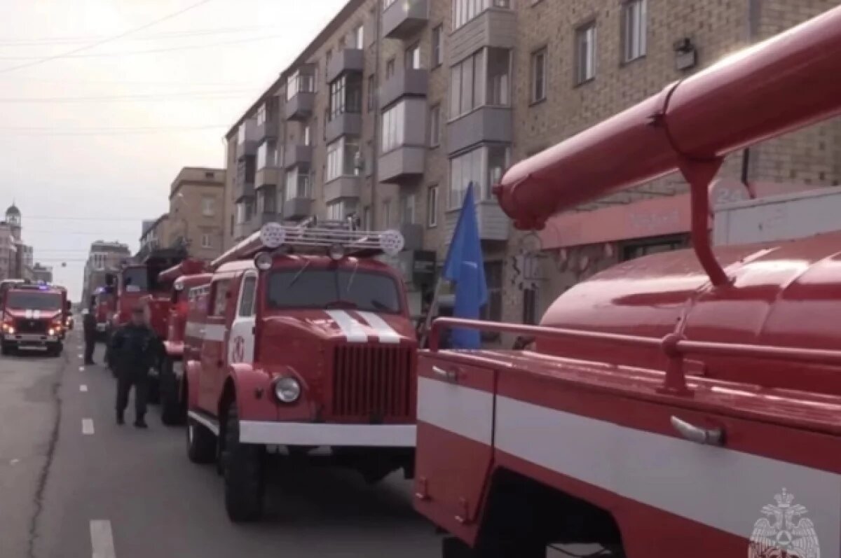    В Красноярске прошёл парад пожарных машин