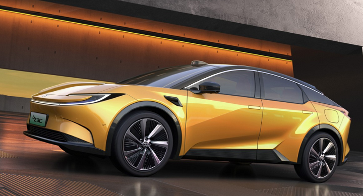 Новые Toyota bZ3C и bZ3X модели электромобилей специально разработанные для китайского рынка