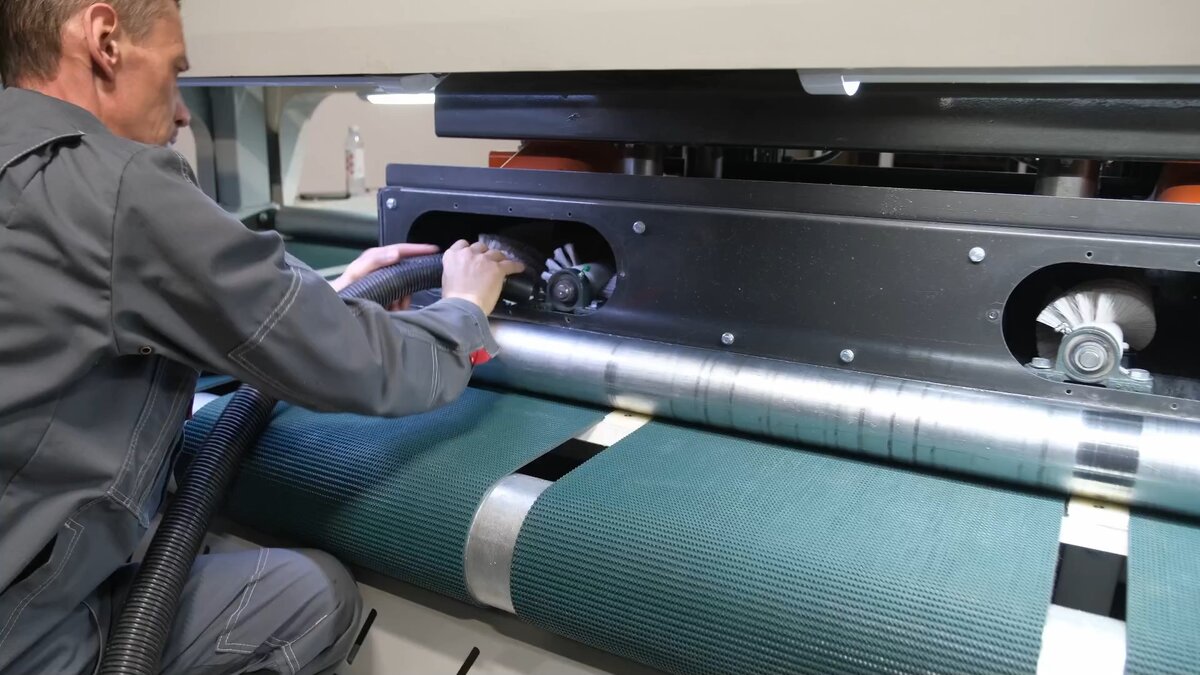 Чистим пёрышки.