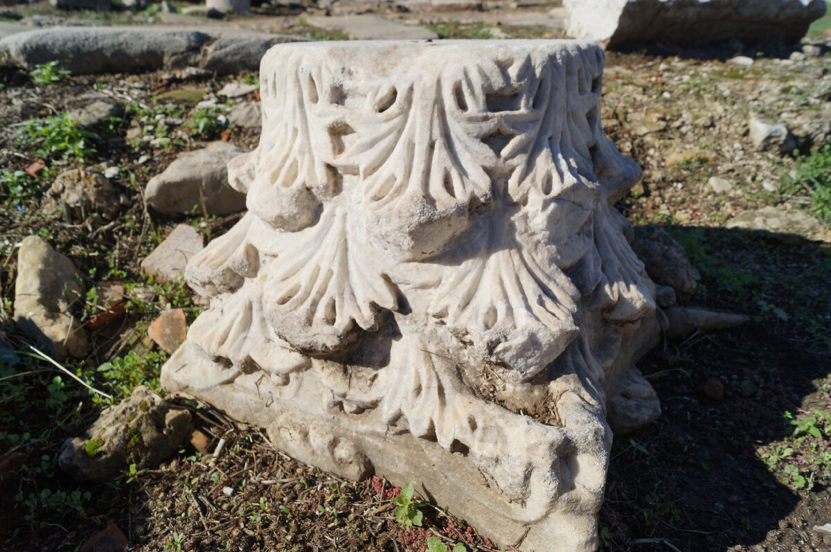 Сиде – уникальный город на побережье Турции, который славится своими древними развалинами, римским амфитеатром и прекрасным водопадом Манавгат.-2-2