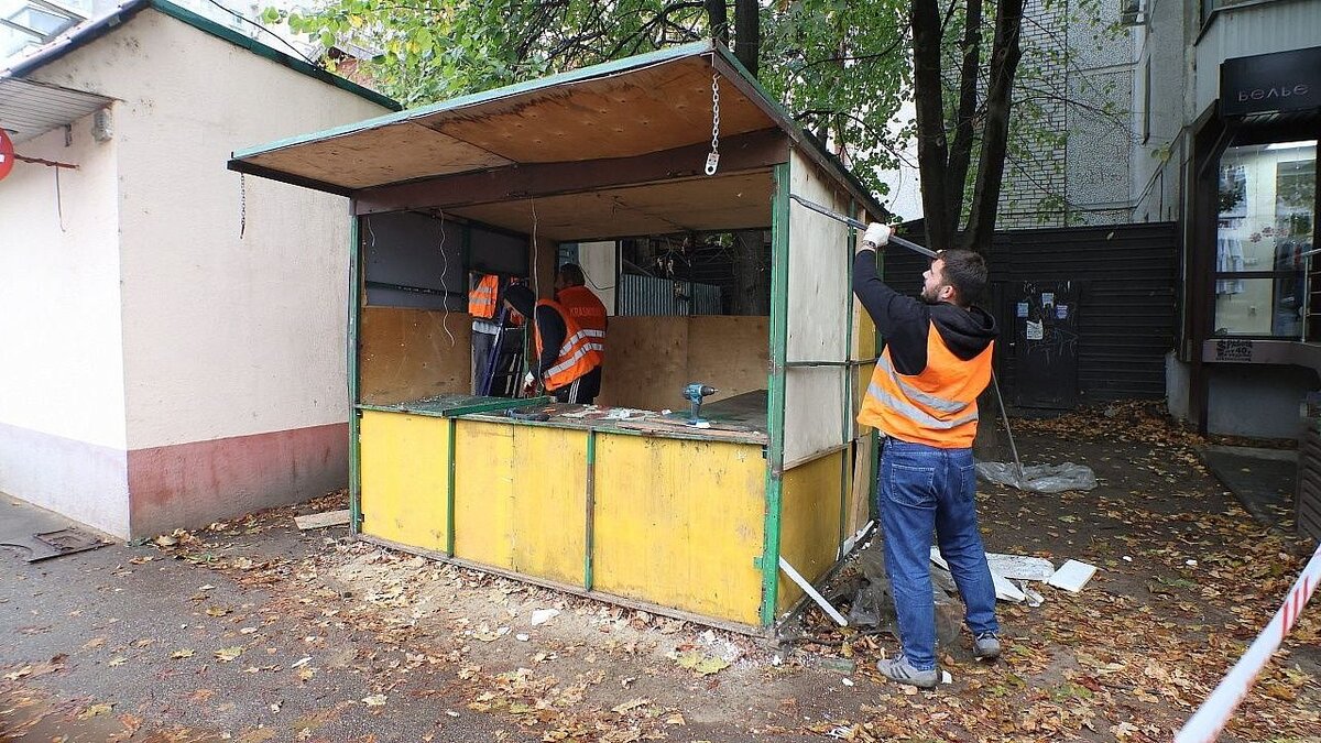    В Краснодаре снесли 53 незаконных временных строения Фото: телеканал «Краснодар»