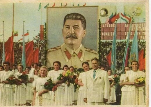 Довоенный первомайский парад. Фото из открытых источников.