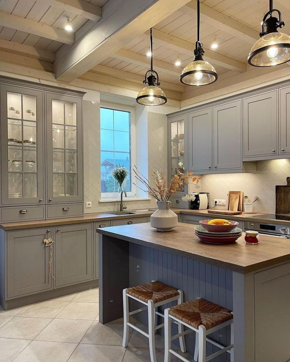 Пример взят из Pinterest