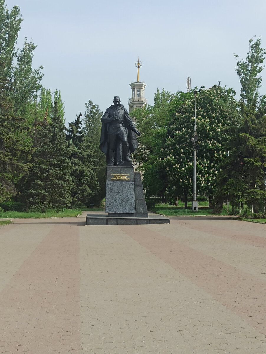 Велосипедизм по-донецки: Смолгора, Дом Юзов, дом помещика Нестерова,  сероводородный источник на Бахмутке и достопримечательности Евдокиевки. |  Артeмий Velobiker | Дзен