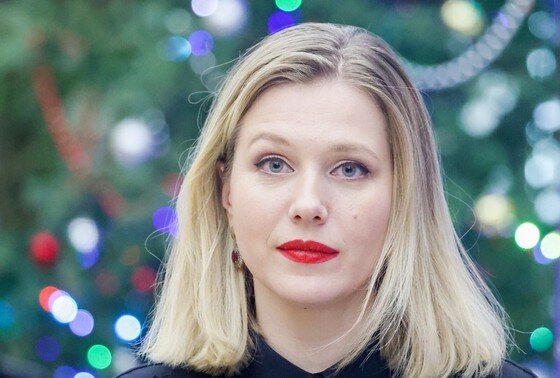 Актриса карина андоленко биография личная жизнь Молчание об СВО, тайна личной жизни, сериалы: где сейчас Карина Андоленко NEWS.r