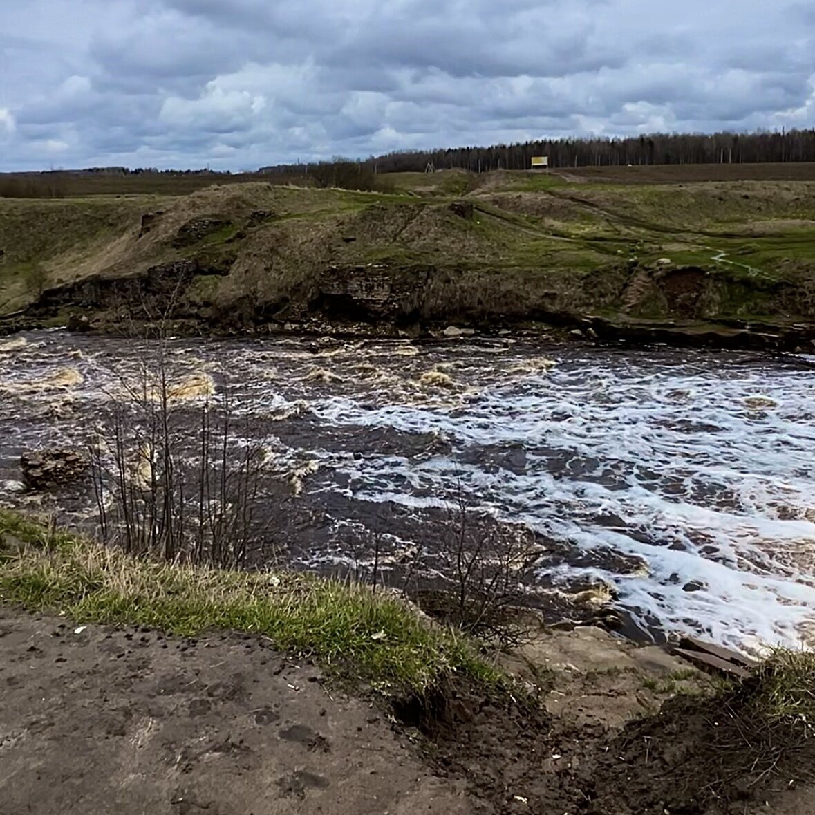 БОЛЬШОЙ ТОСНЕНСКИЙ ВОДОПАД - маленький Ниагарский, где находится и как  добраться. | ChirkinBlog | Дзен