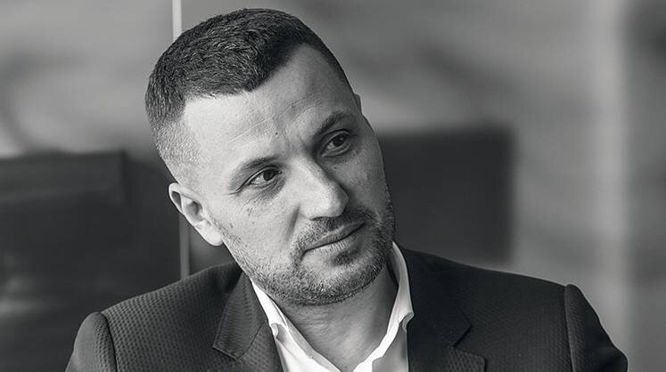    ОЛЕГ СЕРДЕЧНИКОВ Андрей Медведев начал собственный бизнес в 25 лет