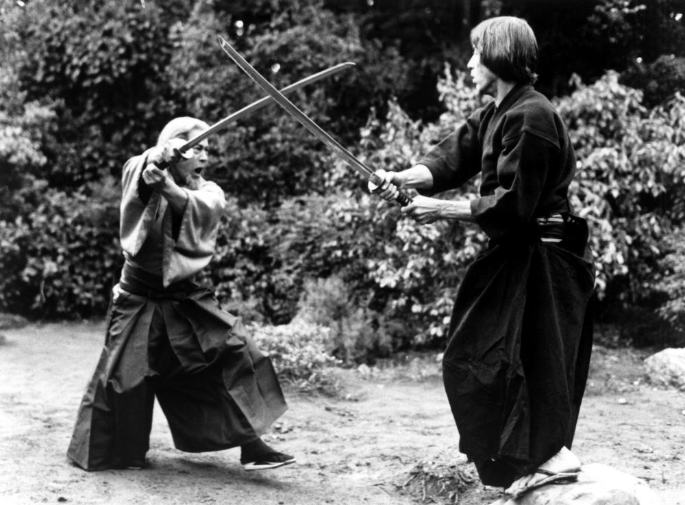 Самураи — это символ японской культуры, они прославились своими навыками владения мечом, присущей им честью и преданностью.   Но так ли это?-2