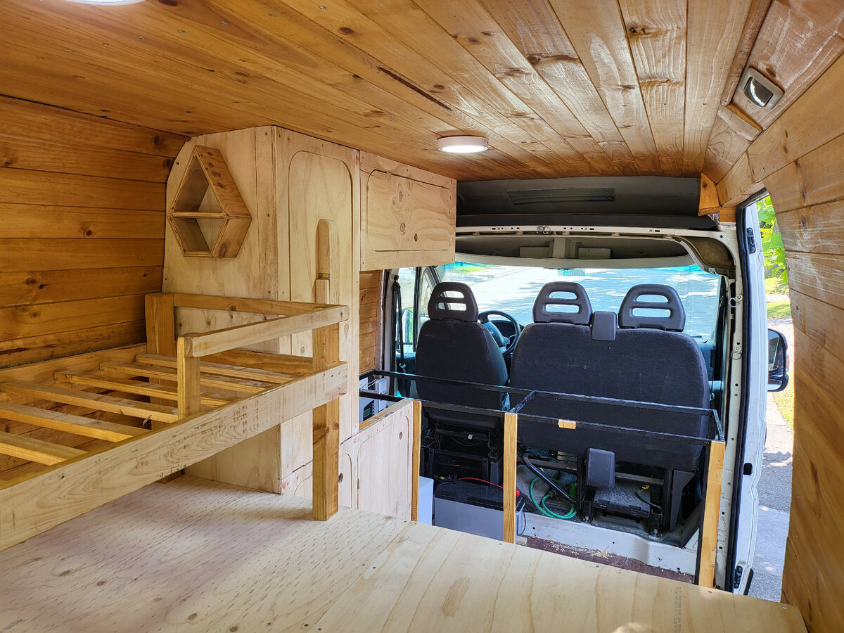 Наш L2H2, в процессе строительства. Сантьяго-де-Чили.