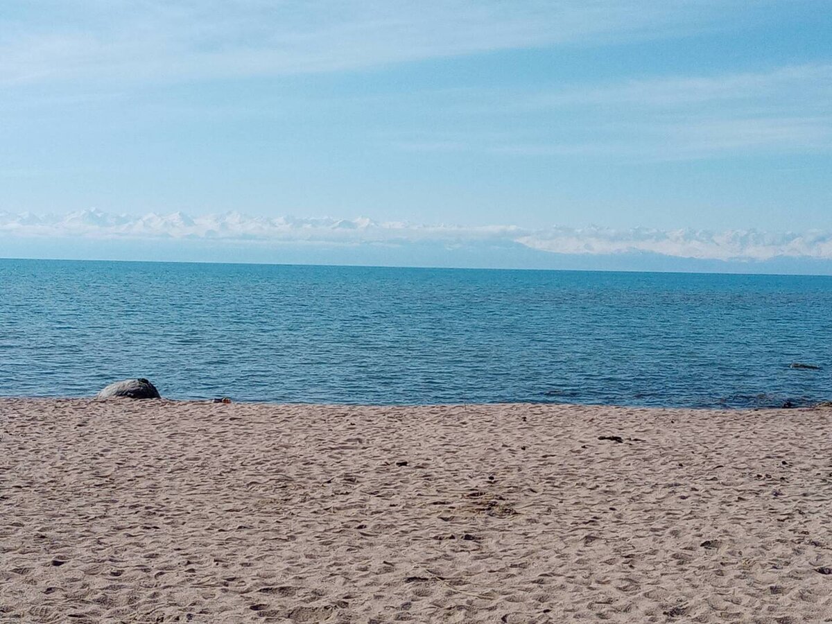 Иссык-Куль. Бостери. Пляж.