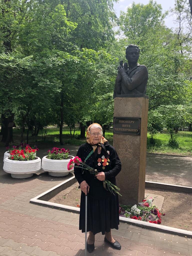 Нацисты подозревали в связи с партизанами с помощью голубиной почты.  Трагическая история Вити Черевичкина | Популярная наука | Дзен