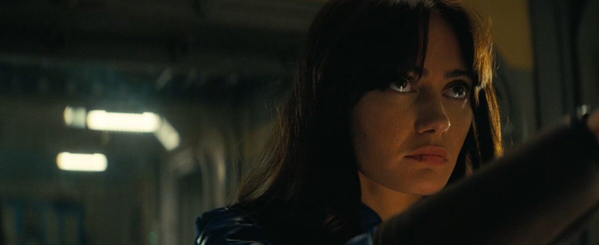 Люси Маклин, жительница Убежища 33