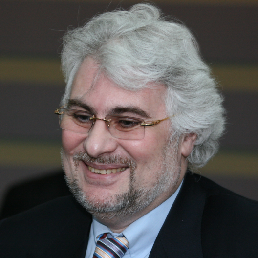 е 

Сергей Эдуардович Саркисов